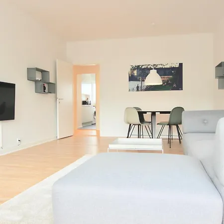 Fantastic 2-bed In Frederiksberg C Apartment