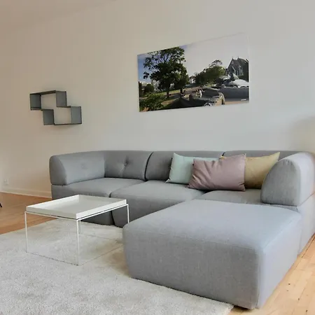 Fantastic 2-bed In Frederiksberg C