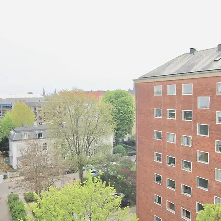 Fantastic 2-bed In Frederiksberg C Copenhaga